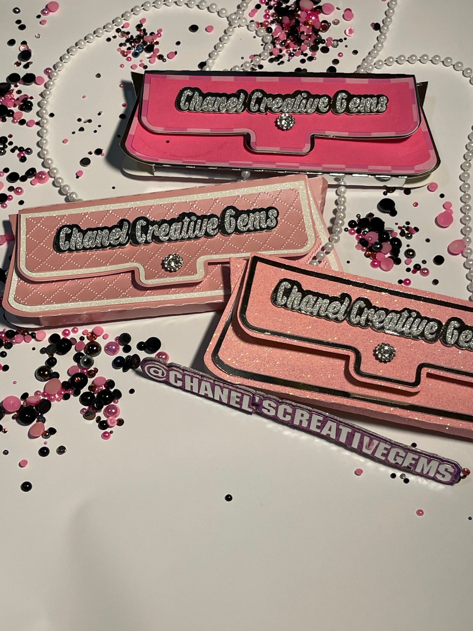 Glamour Gem Hershey Purse - Image 8